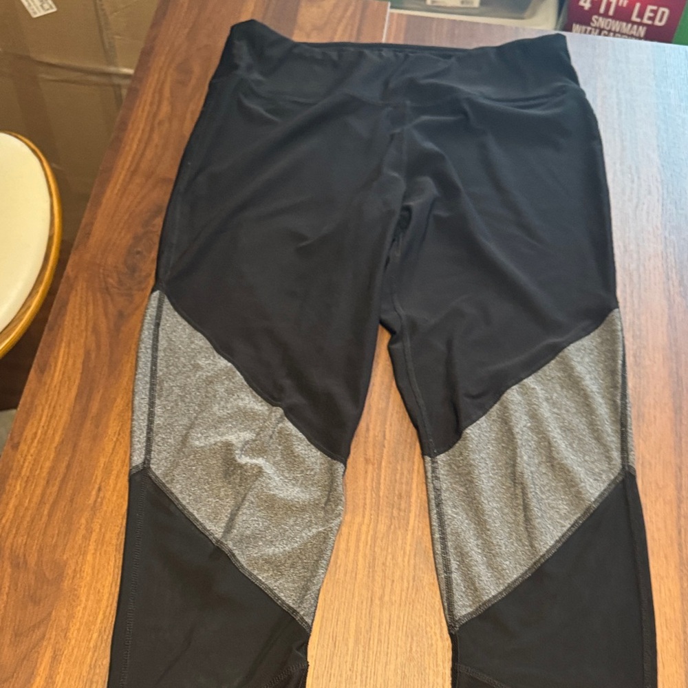Black and Gray Athletic Leggings